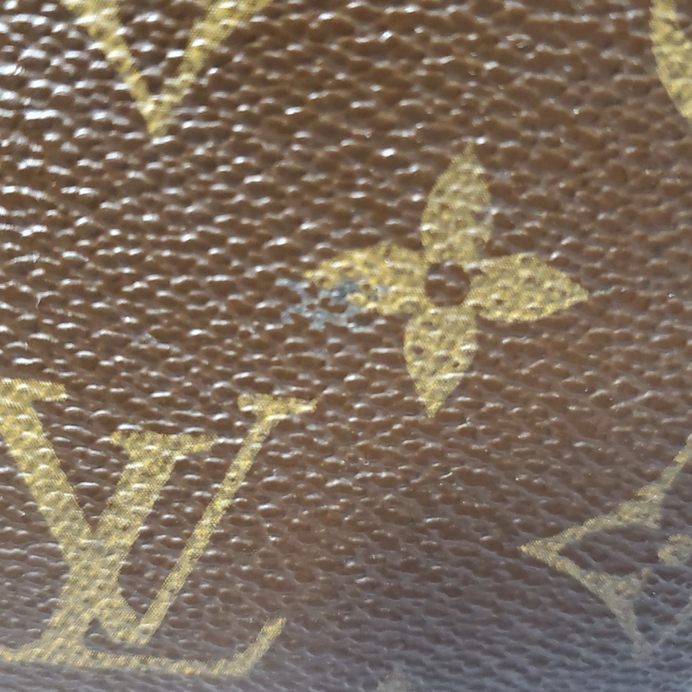 Authentic Louis Vuitton Brown Monogram Crossbody Bag - Picture 13 of 14